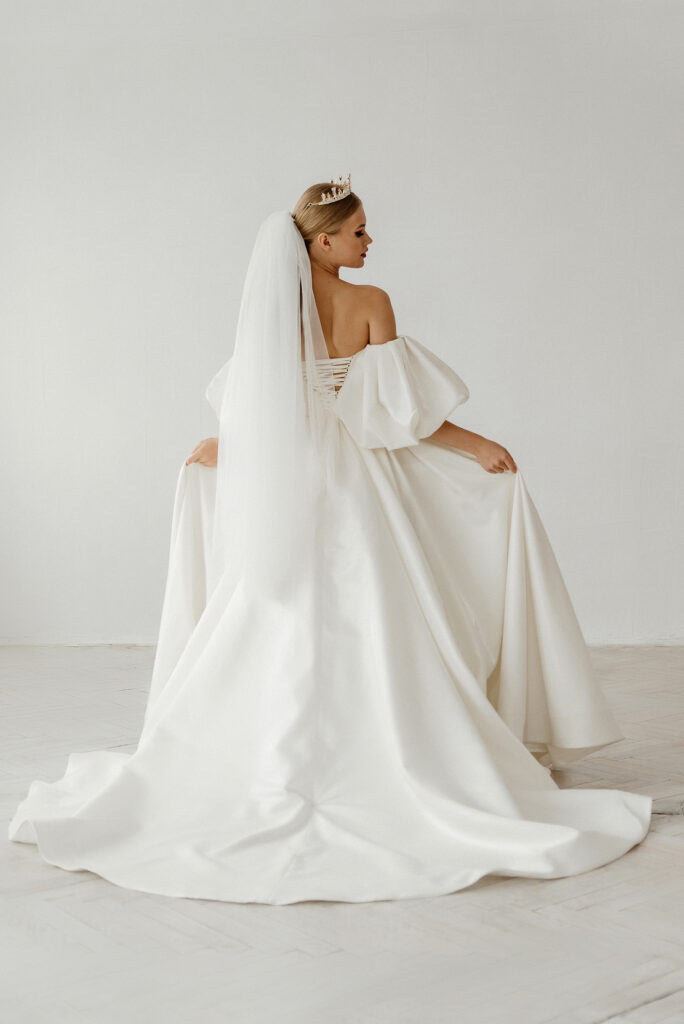 Свадебные платья оптом в Беларуси