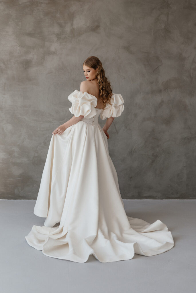 Свадебные платья оптом из Беларуси